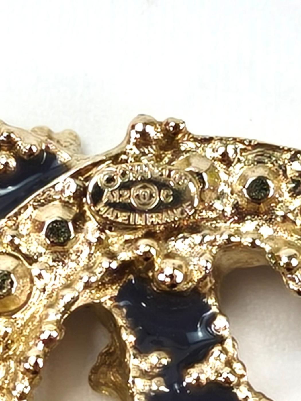 CHANEL Coco Mark Rhinestone Brooch Gray x Pink Reference Number: 10435