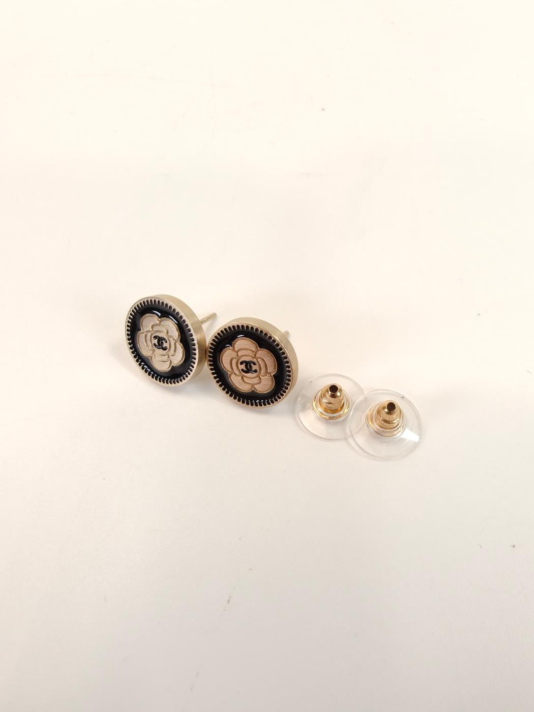 CHANEL シャネル カメリア 花柄 ピアス ゴールド×ブラック 管理番号:10516
