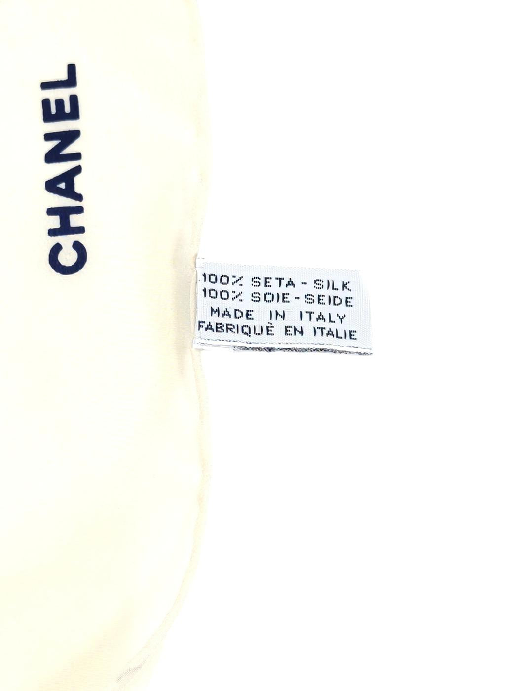 CHANEL Coco Mark Scarf White x Navy Model number: 11616
