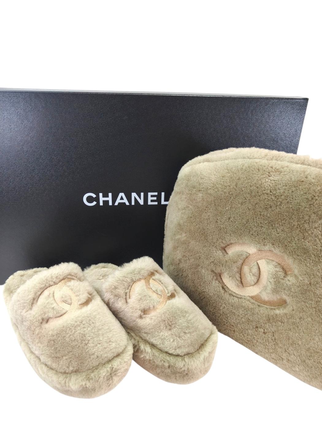 CHANEL 24B毛绒鞋 手拿包全套 未使用 鞋子 米色 管理编号:11861