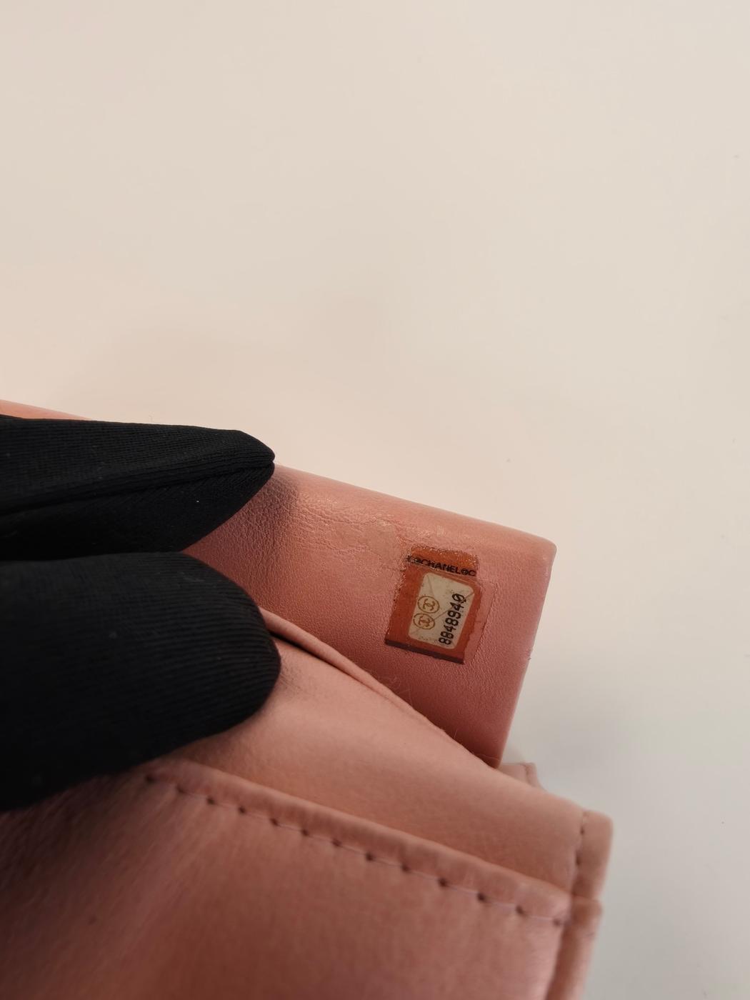 CHANEL シャネル キャビアスキン ココマーク がま口 二つ折り 財布 ピンク 管理番号：10152