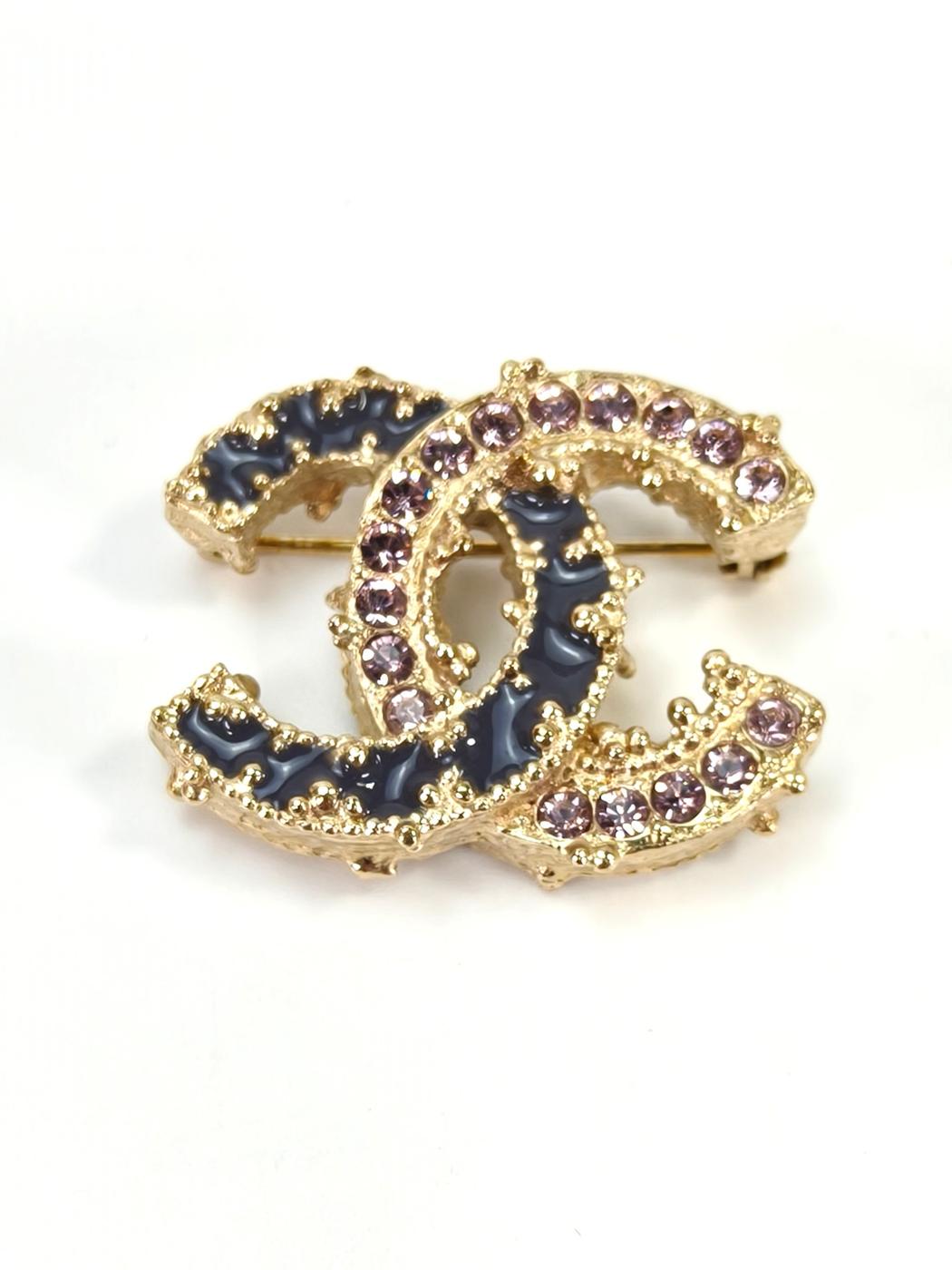 CHANEL Coco Mark Rhinestone Brooch Gray x Pink Reference Number: 10435