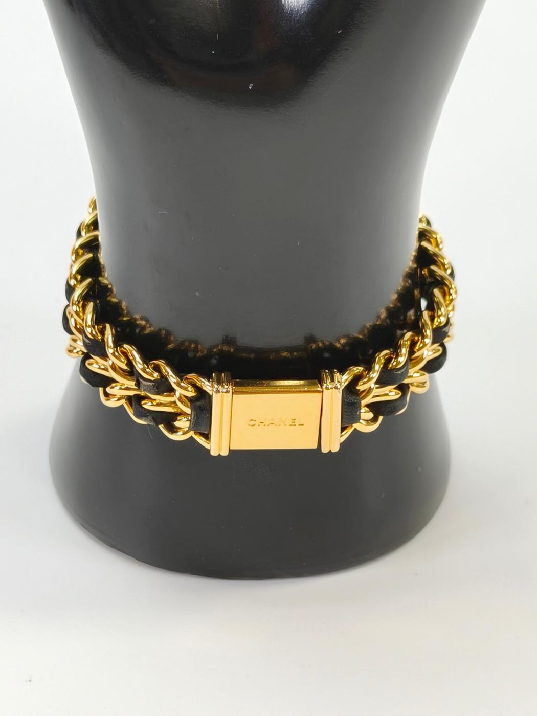 CHANEL Premiere Large Octagonal Chain Bracelet with Leather Strap and Quartz Analogue Movement in Gold. Reference Number: 10455.
