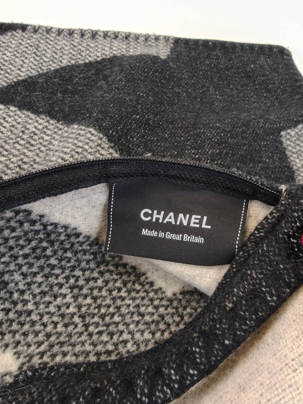 CHANEL シャネル ココマーク リバーシブル クッションカバー グレー×ベージュ 管理番号：10517