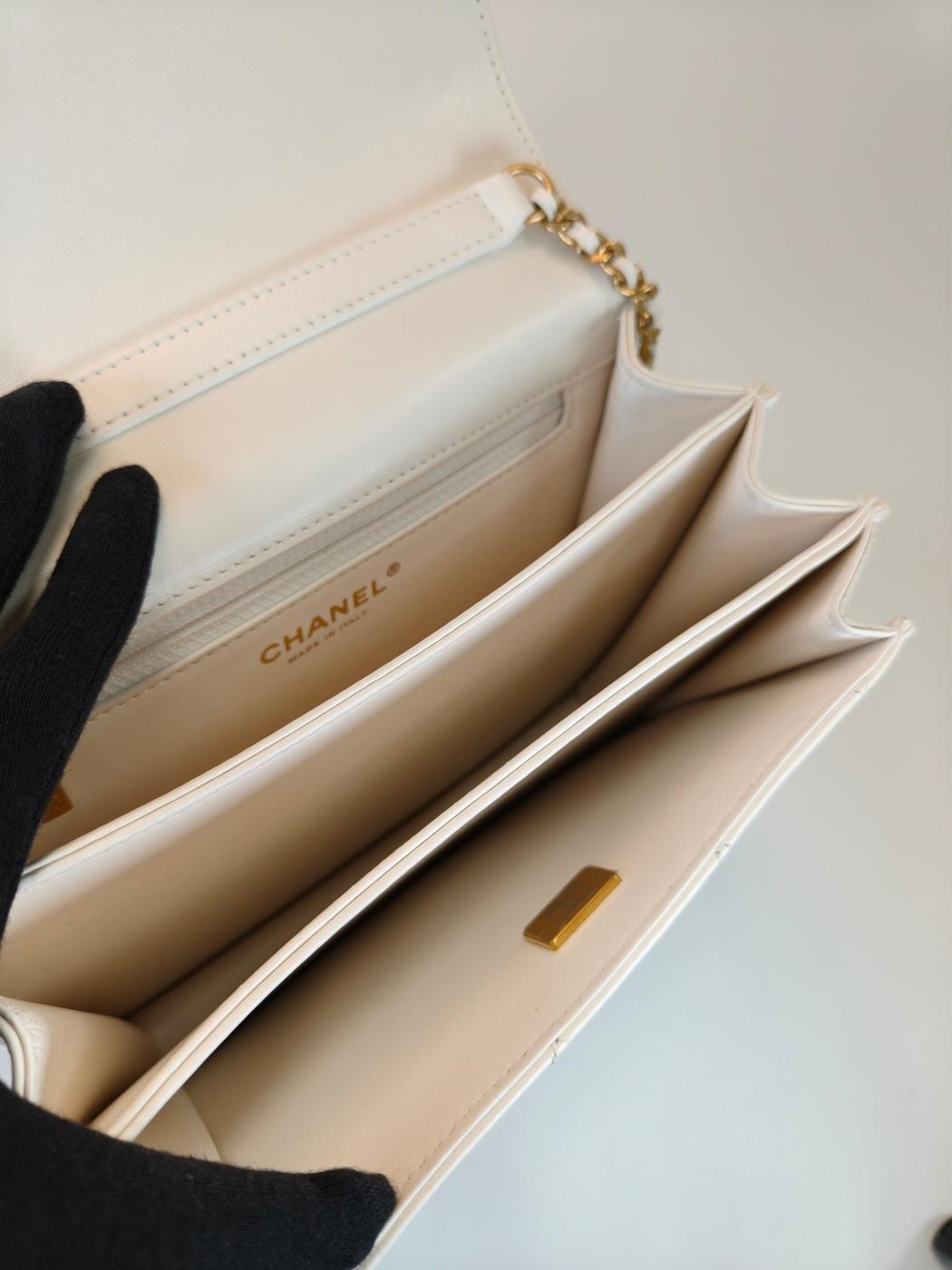 CHANEL シャネル マトラッセ トップハンドル チェーンショルダーバッグ ホワイト 管理番号：10764