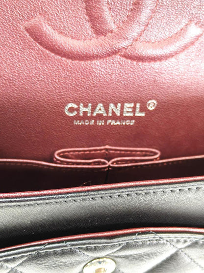 CHANEL シャネル マトラッセ25 Wフラップ チェーンショルダー ラムスキン ブラック 管理番号：10937