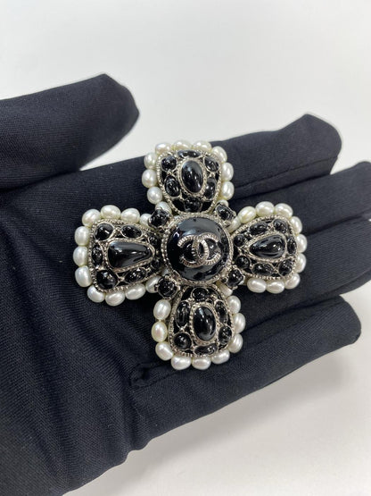 CHANEL シャネル ココマーク パール ブローチ ブラック 管理番号：11028