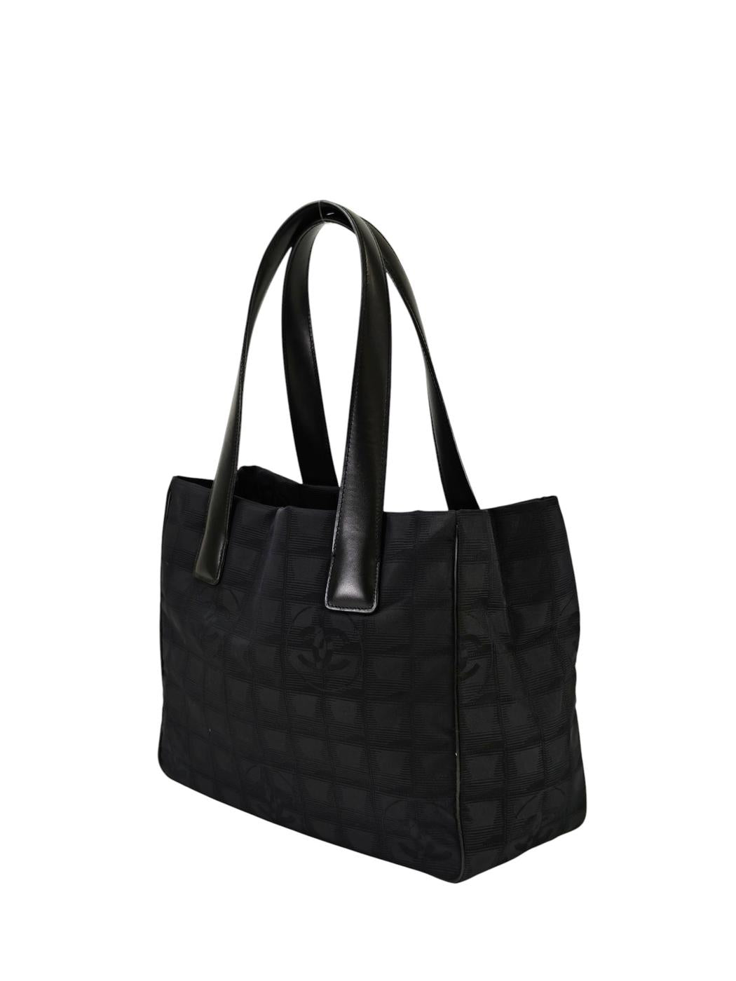 CHANEL シャネル ニュートラベルライン トートPM トートバッグ ブラック 管理番号：11348