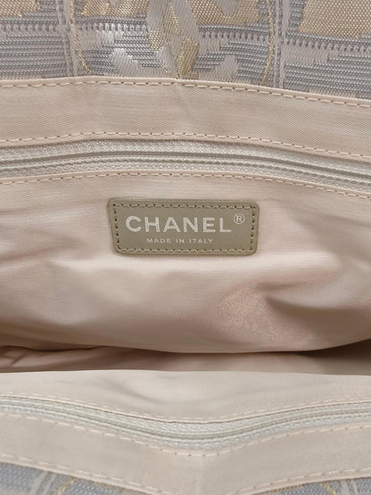 CHANEL 香奈儿 新旅行系列 托特包 灰色 管理编号：11484
