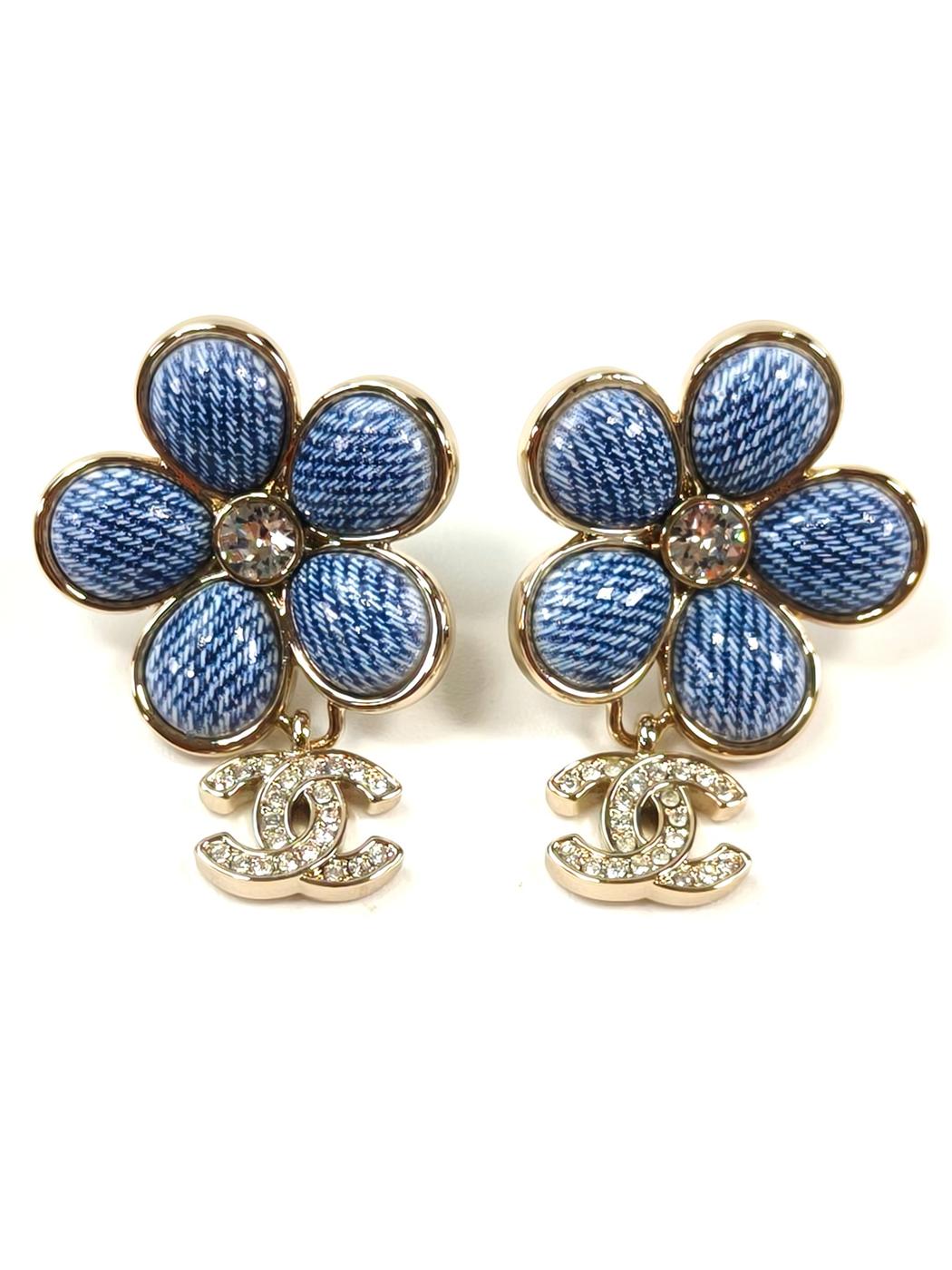 CHANEL Denim Flower Coco Mark Pierced Earrings Silver x Blue Model Number: 11581