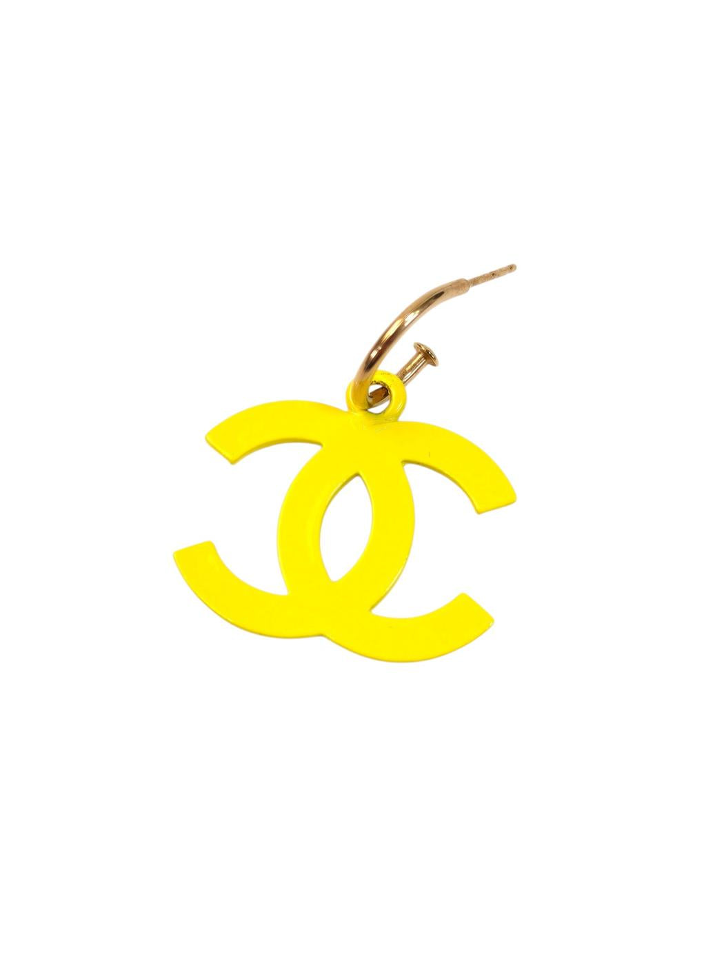 CHANEL Coco Mark 03S Engraved Hoop Earrings Yellow Model number: 11591