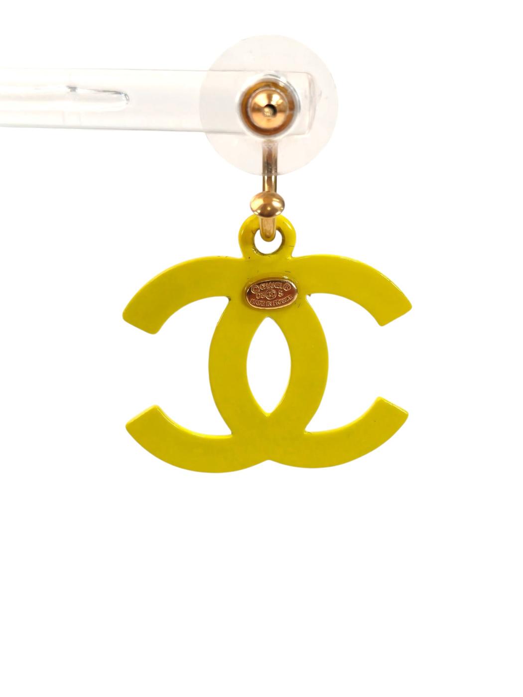 CHANEL Coco Mark 03S Engraved Hoop Earrings Yellow Model number: 11591