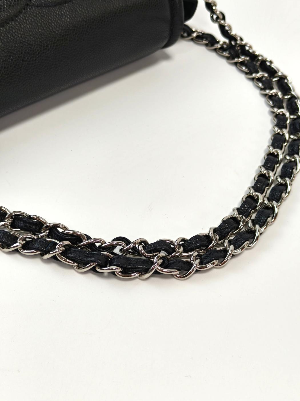 CHANEL 半月形CC标志 15号鱼子酱皮SV金属件 链条单肩包 2012 管理编号：11862