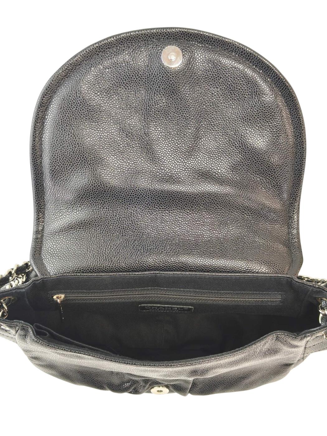 CHANEL 半月形CC标志 15号鱼子酱皮SV金属件 链条单肩包 2012 管理编号：11862