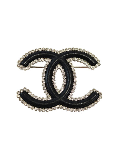 CHANEL 香奈儿 双C标志 水钻×皮革 带瑕疵A22B 胸针 黑色×银色 管理编号：11872
