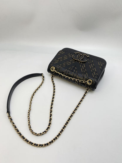 シャネル CHANEL フラップ V ステッチ チェーン ショルダーバッグ 2WAY ココマーク 管理番号：8275