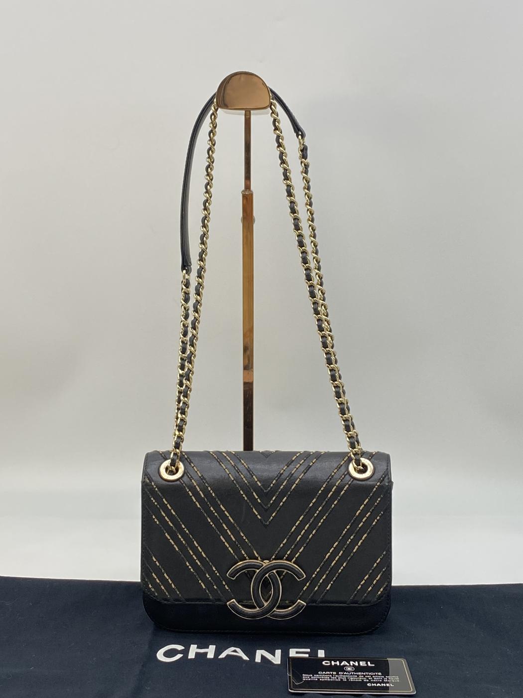 シャネル CHANEL フラップ V ステッチ チェーン ショルダーバッグ 2WAY ココマーク 管理番号：8275