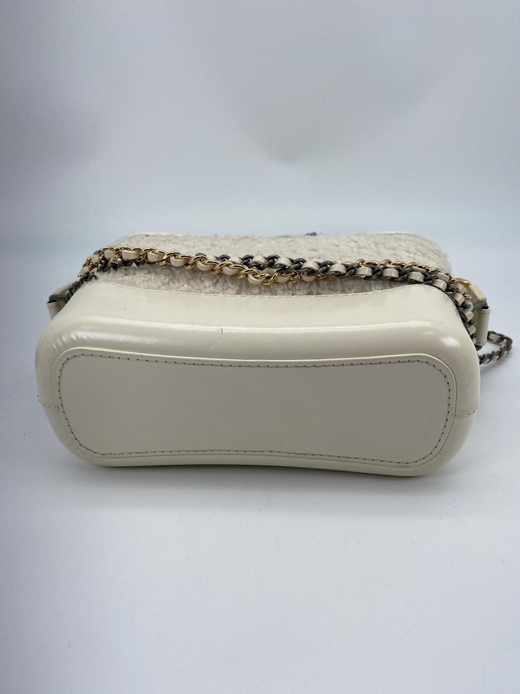 CHANEL Gabrielle de Small Hobo Bag Shoulder Bag Tweed White CHANEL A91810 Control Number: 8803