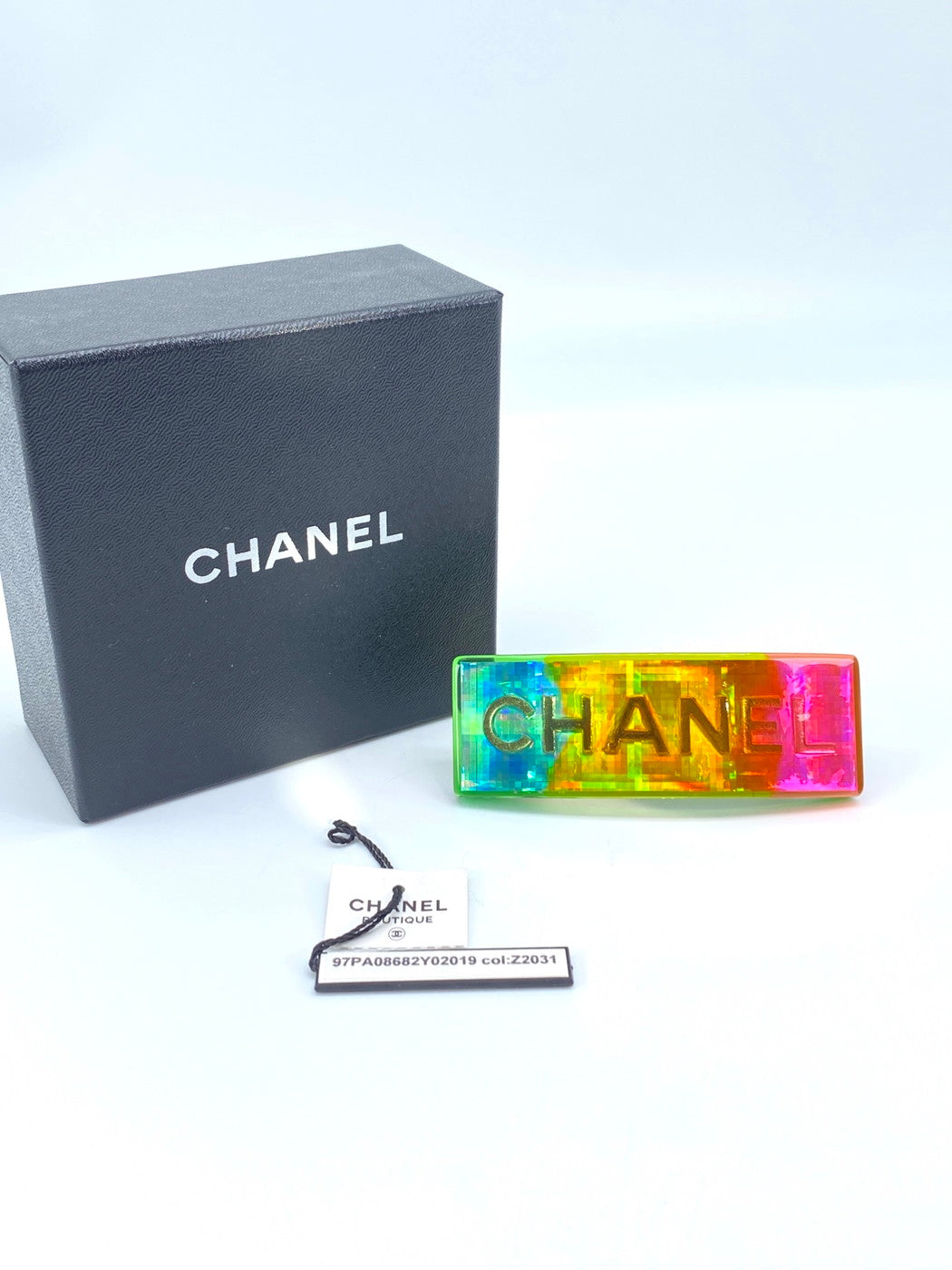 CHANEL シャネル 97A ロゴ レインボー ヘアアクセサリー バレッタ 未使用 管理番号：9377