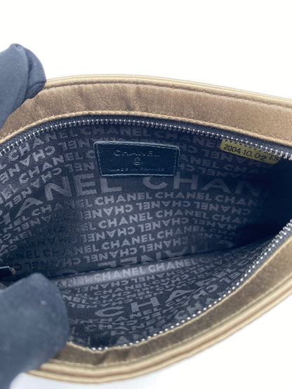 CHANEL シャネル 小物入れ 化粧ポーチ ポーチ サテン カーキ 管理番号：9393