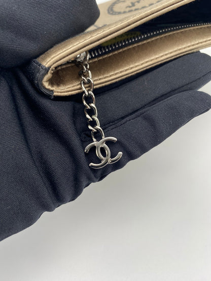 CHANEL シャネル 小物入れ 化粧ポーチ ポーチ サテン カーキ 管理番号：9393