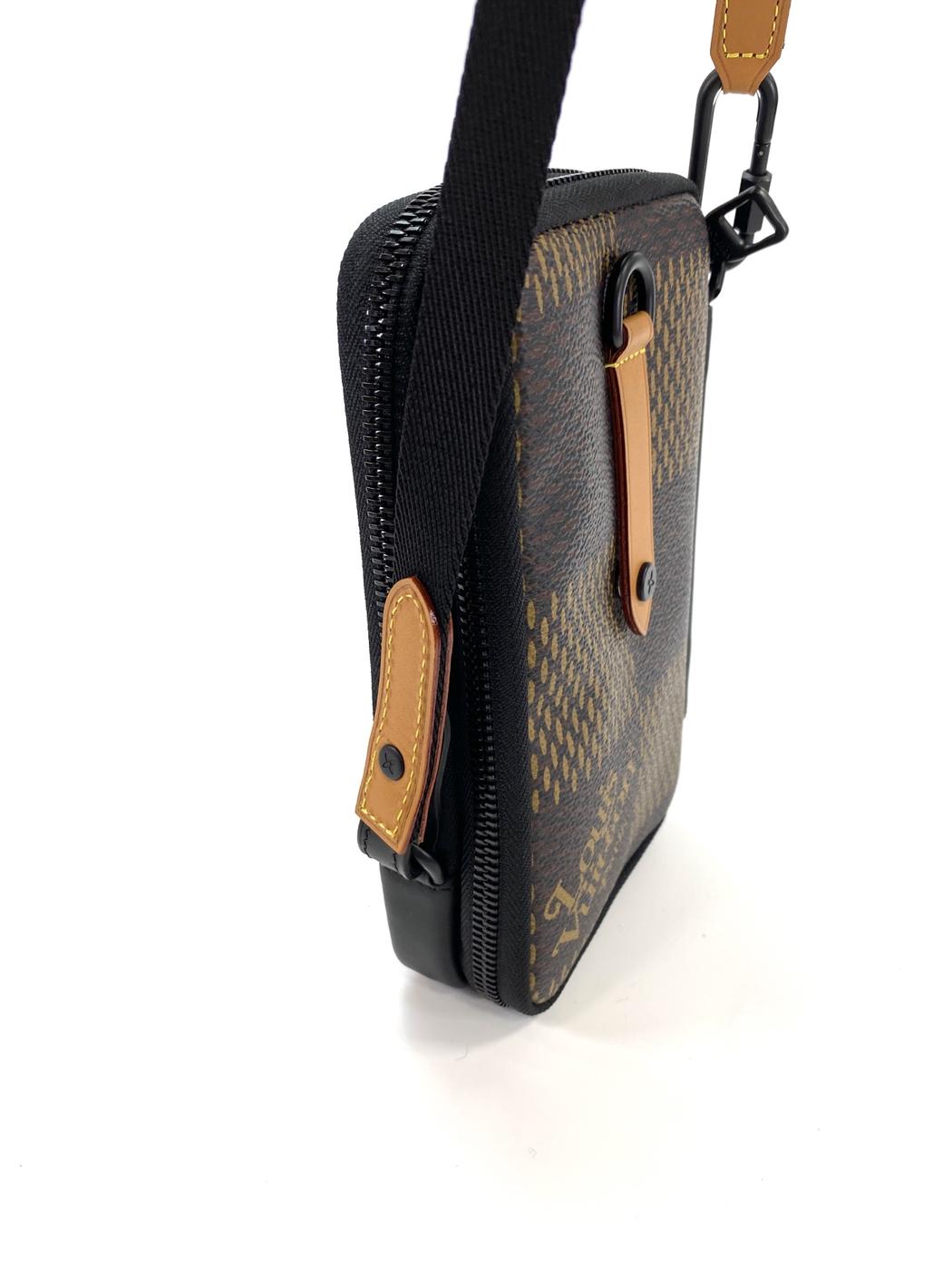 LOUIS VUITTON ルイヴィトン ダブルフォンポーチ NIGOコラボ 亀プリント N40377 ポシェット ショルダーバッグ ダミエ ジャイアント エベヌ 管理番号：10109