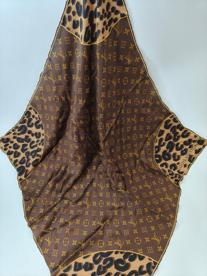 Louis Vuitton Carre Monogram Leopard Silk Scarf Brown Model Number: 11122