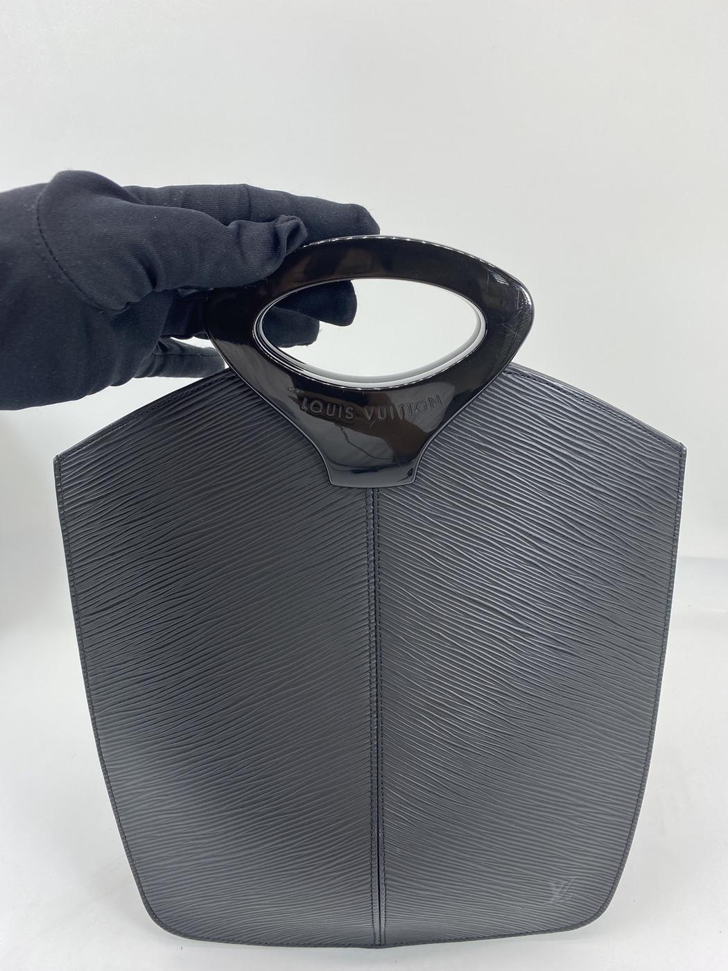 LOUIS VUITTON ルイヴィトン ドゥミリュンヌ エピ ハンドバッグ 黒 M52682 管理番号：7451★