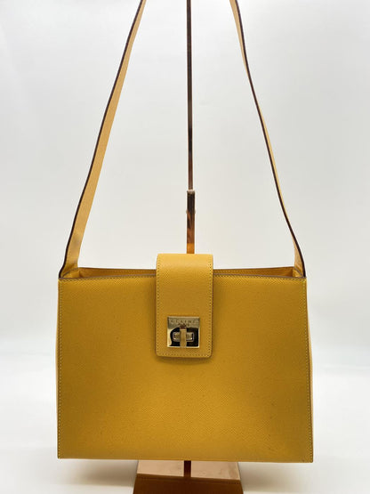 CELINE セリーヌ ショルダーバッグ イエロー ロゴ レザー ターンロック 管理番号：8293