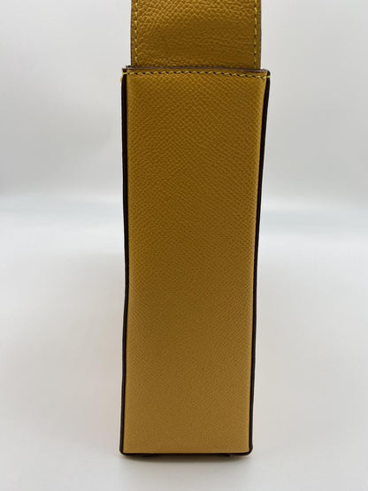 CELINE セリーヌ ショルダーバッグ イエロー ロゴ レザー ターンロック 管理番号：8293