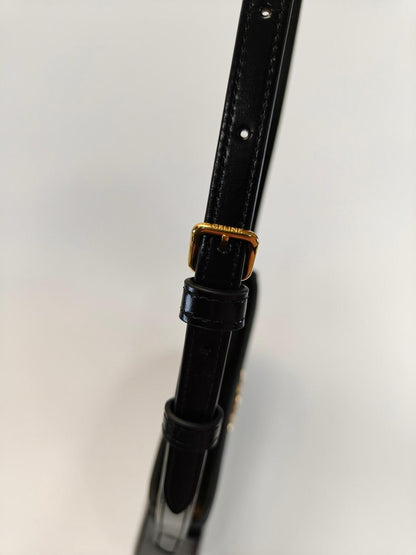 セリーヌ CELINE ショルダーバッグ ワンショルダー トリオンフ ブラック 11570 管理番号：9858