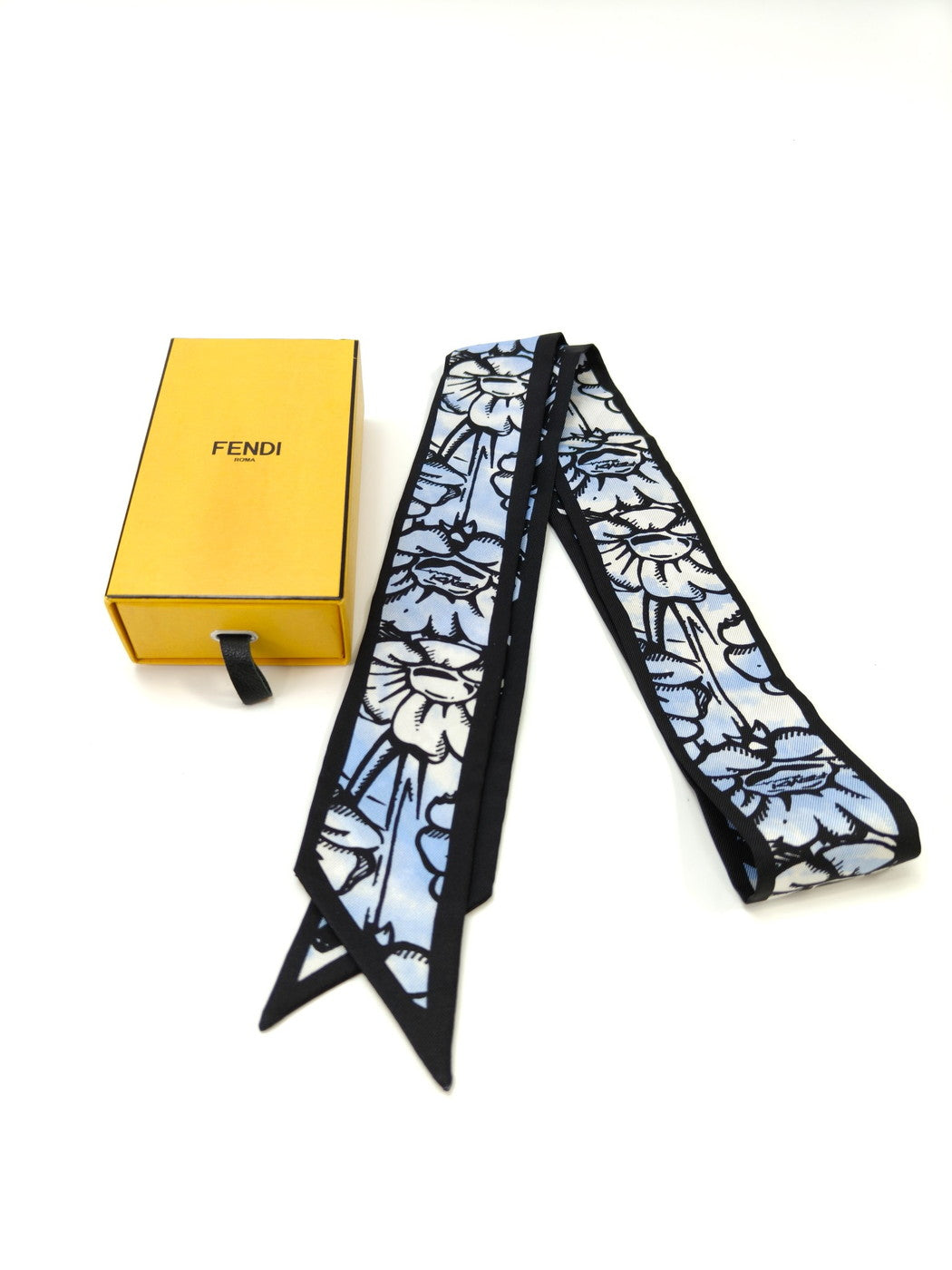 FENDI フェンディ スカーフ シルク バンドゥ ズッカ 花柄 ブルー 管理番号：10158