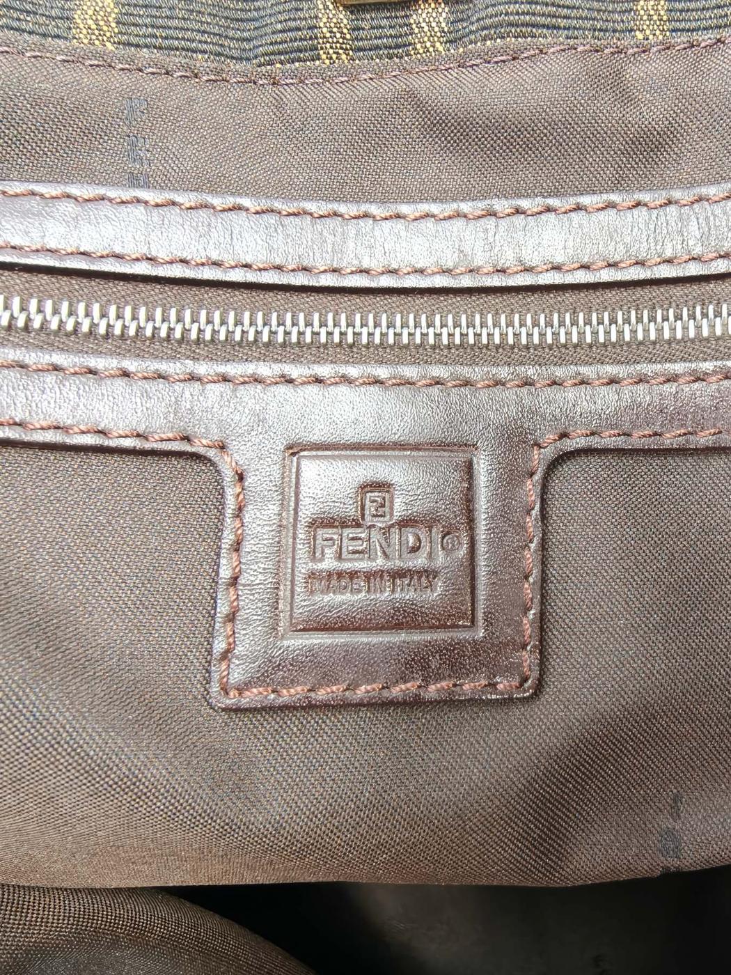 FENDI フェンディ ズッカ柄 トートバッグ 26693 ブラウン 管理番号：10429