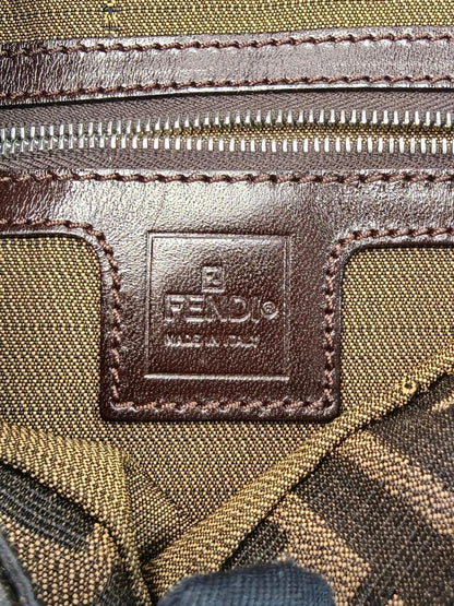 FENDI Zucca Mamma 水桶单肩包，单肩尼龙材质，棕色，参考编号：10521