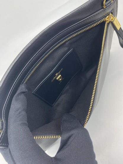 Ferragamo サルヴァトーレ フェラガモ 2WAY クラッチバッグ ショルダーバッグ チェーン 管理番号：6672