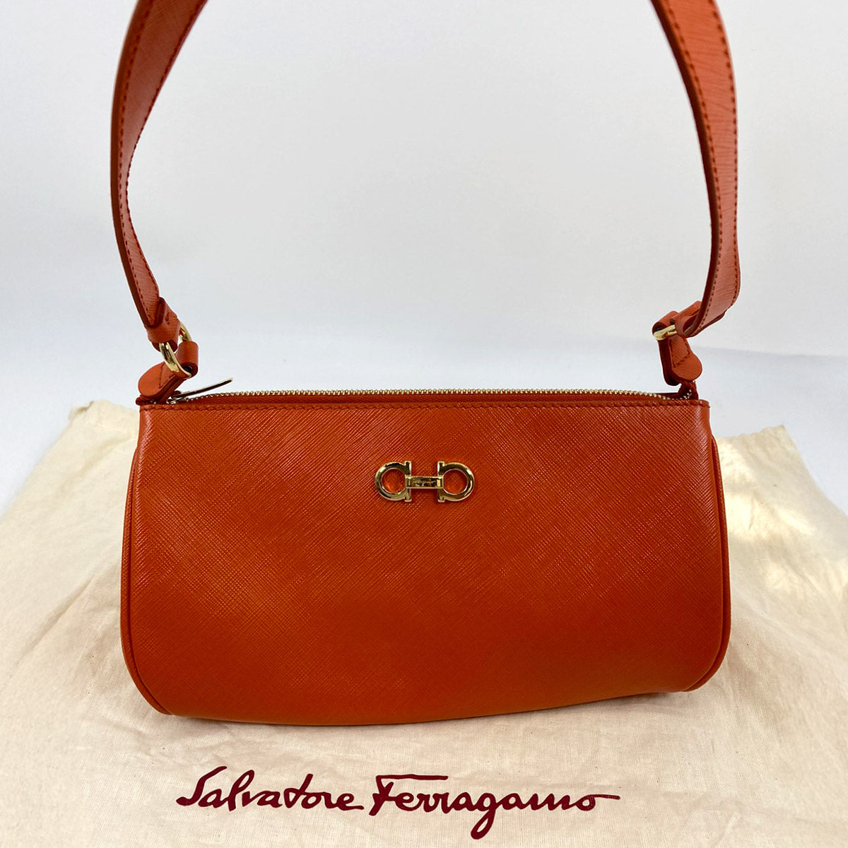 Salvatore Ferragamo フェラガモ ガンチーニ オレンジ ゴールド金具 管理番号：7004★