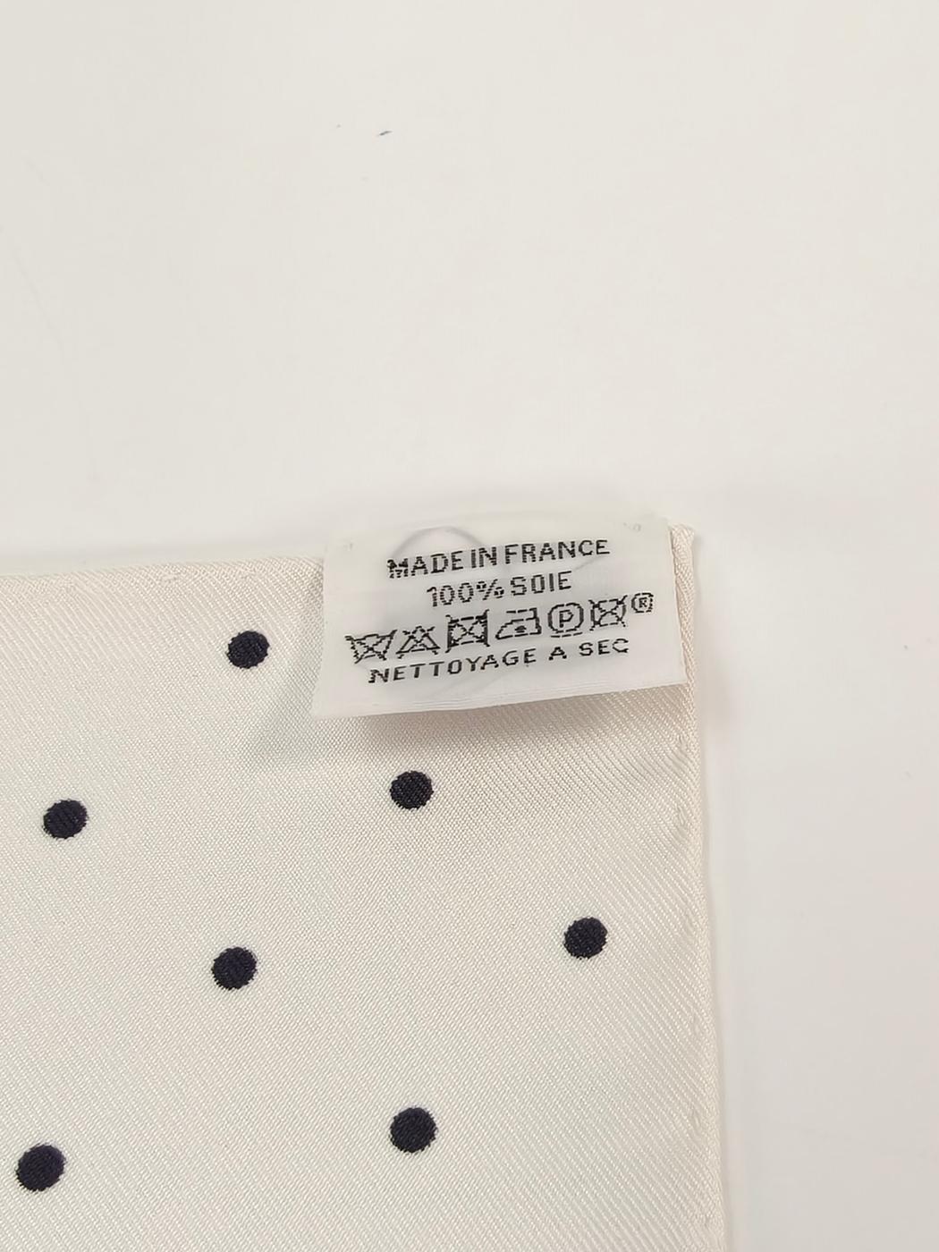 HERMES エルメス カレ90 Plumets et Panaches 羽根と羽飾り シルク スカーフ 管理番号：10133