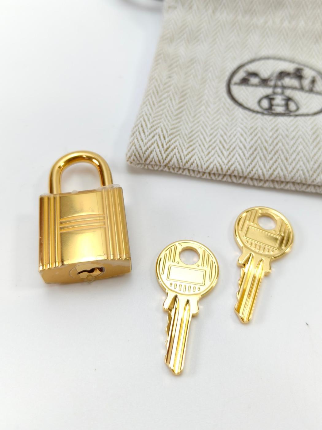 HERMES エルメス ピコタンロックPM ハンドバッグ ブラック K刻印 2025年 管理番号：11040