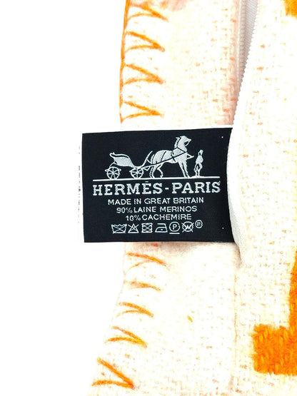 HERMES Avalon Square PM Cushion Orange Product number: 11704