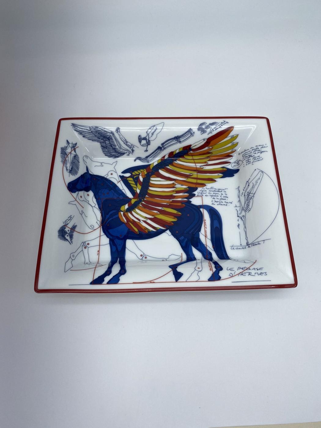 新品同様 HERMES エルメス ヴィド・ポッシュ ペガサス トレイ 皿 馬 ペガサス ホワイト/ブルー ポーセリン 陶器 管理番号：9151
