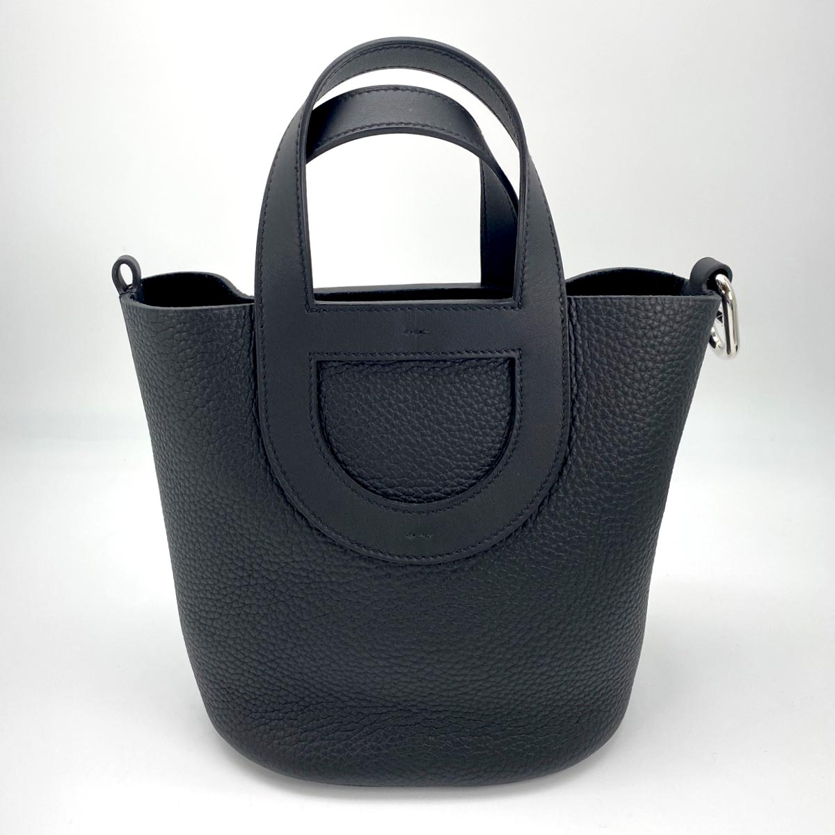 【新品同様】エルメス HERMES インザループ18 ブラック/シルバー トリヨン 未使用品 2024年 W刻印 管理番号：9164