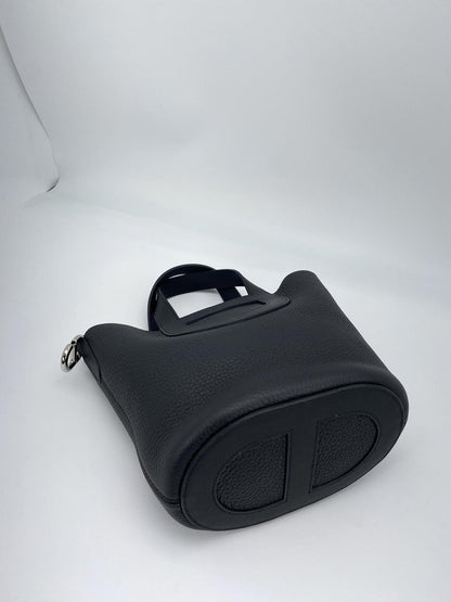 【新品同様】エルメス HERMES インザループ18 ブラック/シルバー トリヨン 未使用品 2024年 W刻印 管理番号：9164