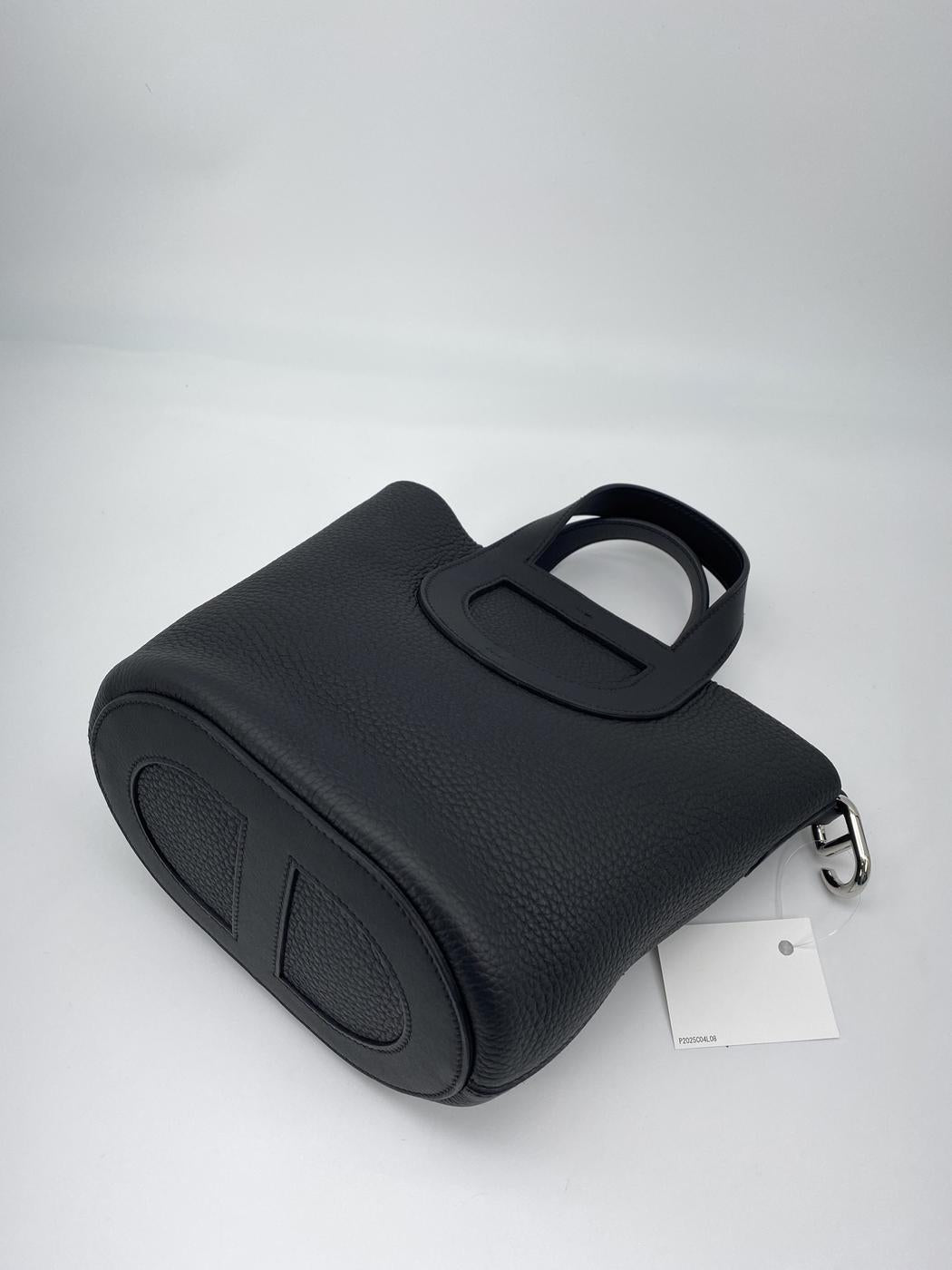 【新品同様】エルメス HERMES インザループ18 ブラック/シルバー トリヨン 未使用品 2024年 W刻印 管理番号：9164