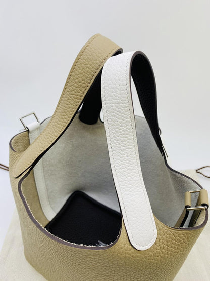 【新品同様】エルメス HERMES ピコタンロック 18 PM カザック ピコタン トリヨンクレマンス  シルバー金具 W刻印 管理番号：9165