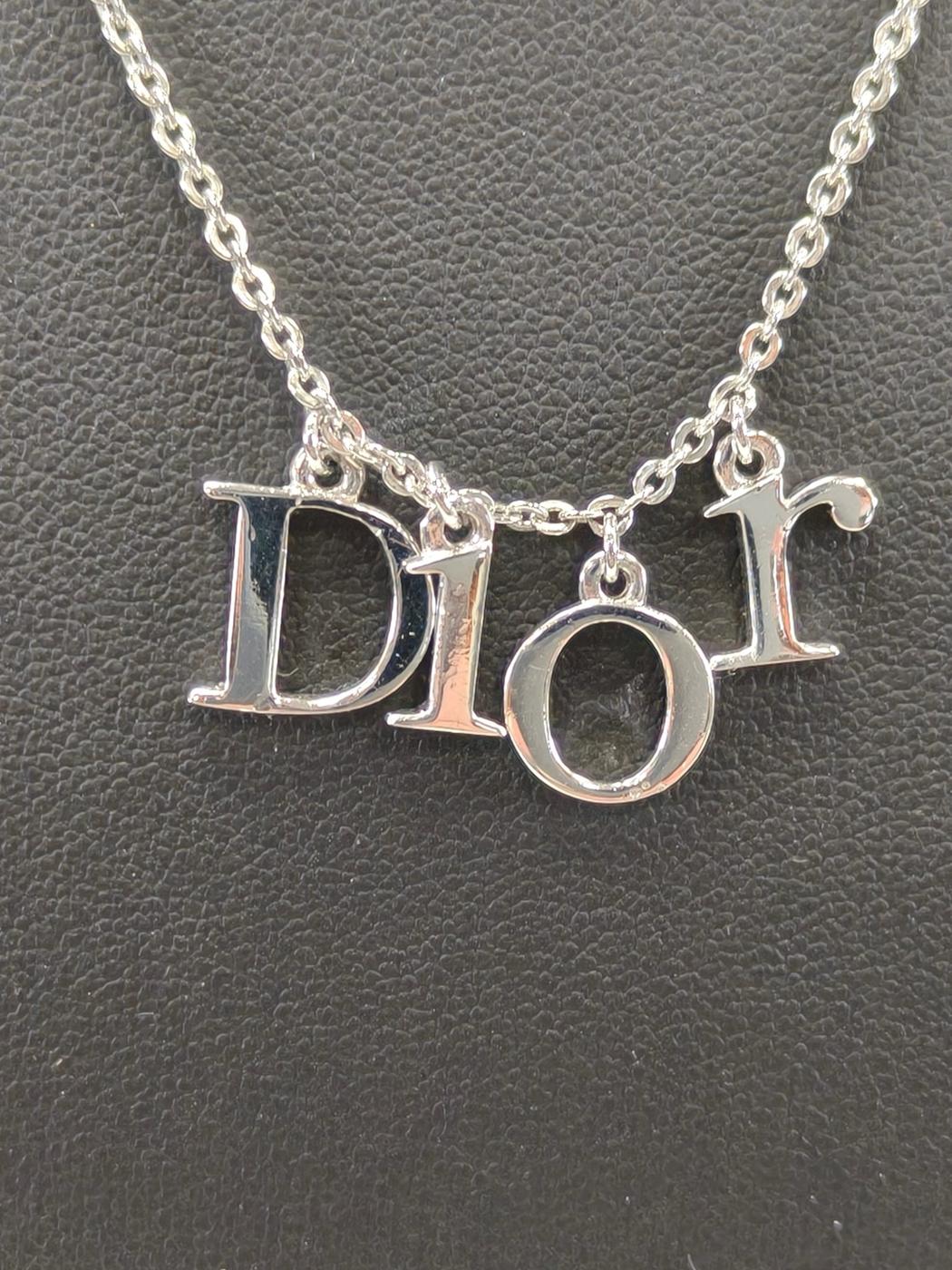 Christian Dior ディオール ロゴ ネックレス シルバー 管理番号：11102