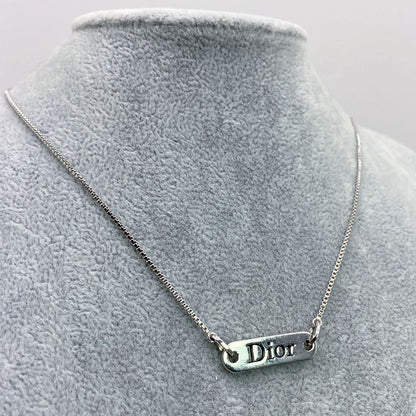 Christian Dior クリスチャンディオール オーバルプレートネックレス ロゴ アクセサリー メッキ シルバー 管理番号：8109