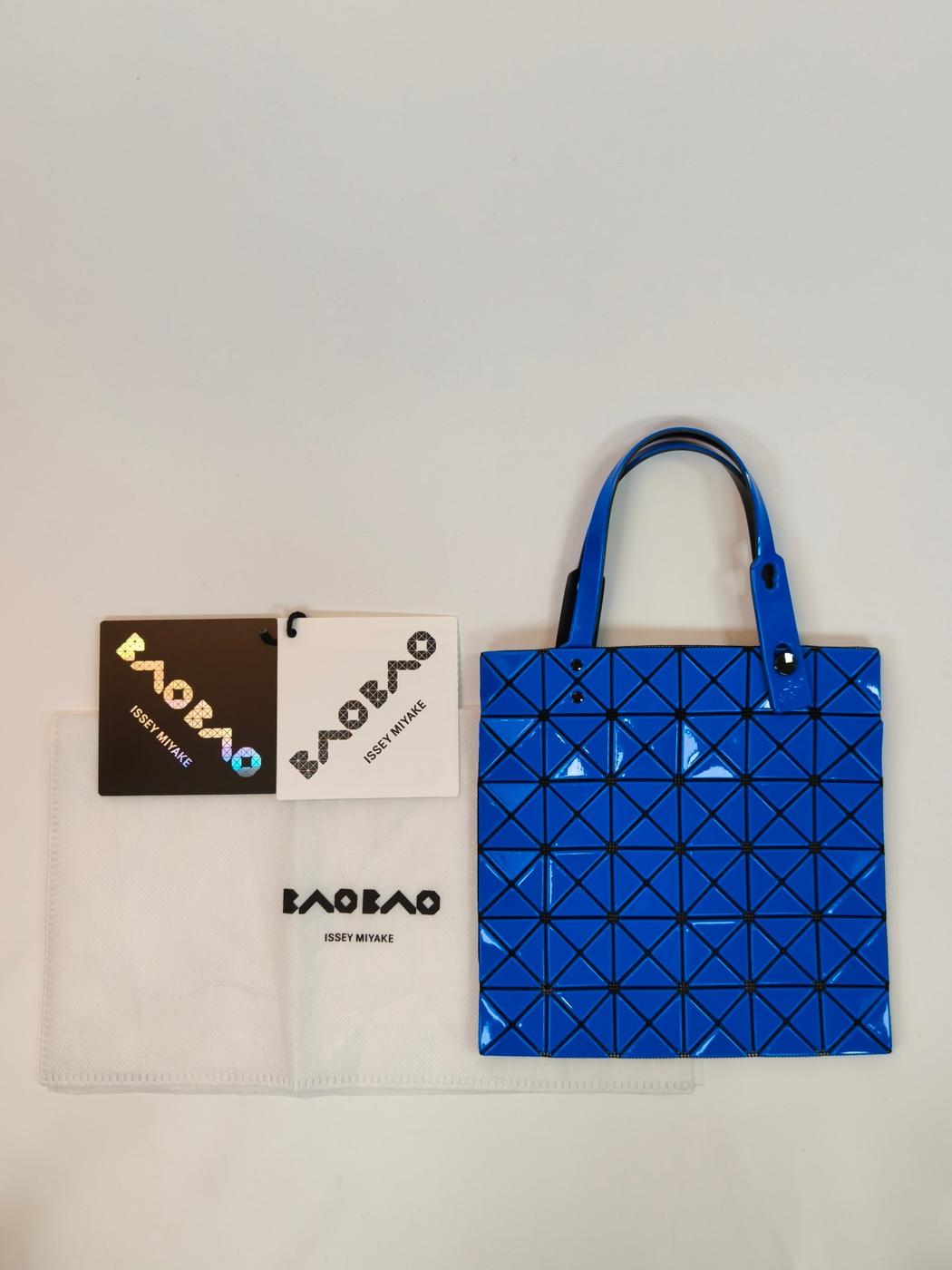 BAOBAO ISSEY MIYAKE バオバオ ハンドバッグ ミニバッグ 青 管理番号：10761