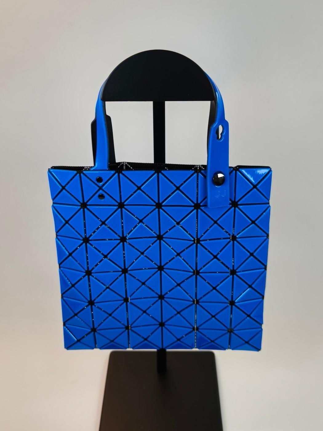 BAOBAO ISSEY MIYAKE バオバオ ハンドバッグ ミニバッグ 青 管理番号：10761