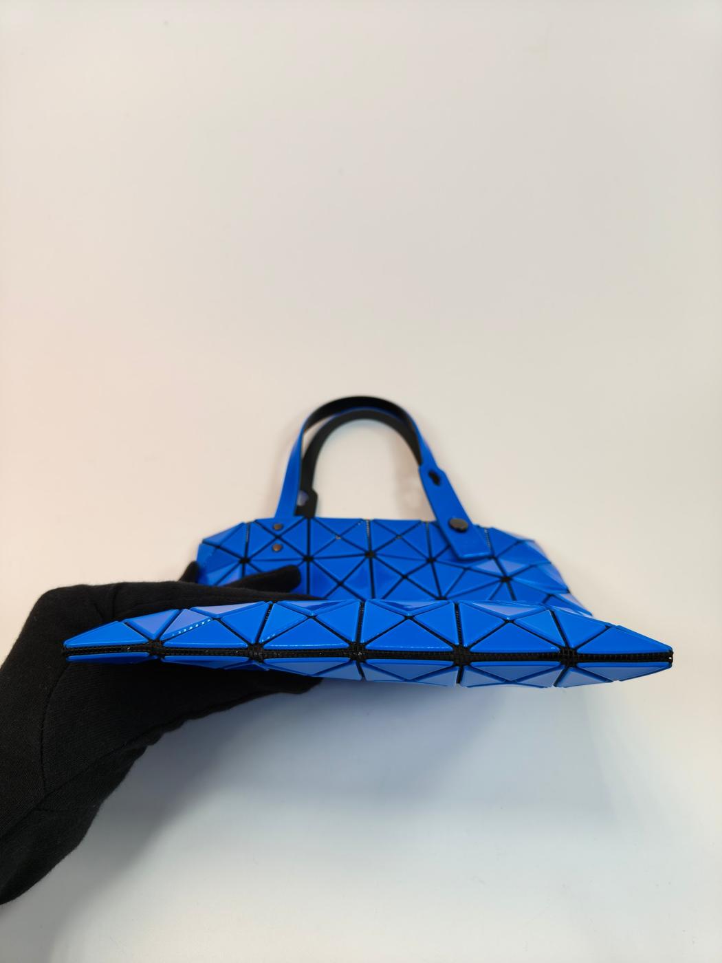 BAOBAO ISSEY MIYAKE バオバオ ハンドバッグ ミニバッグ 青 管理番号：10761