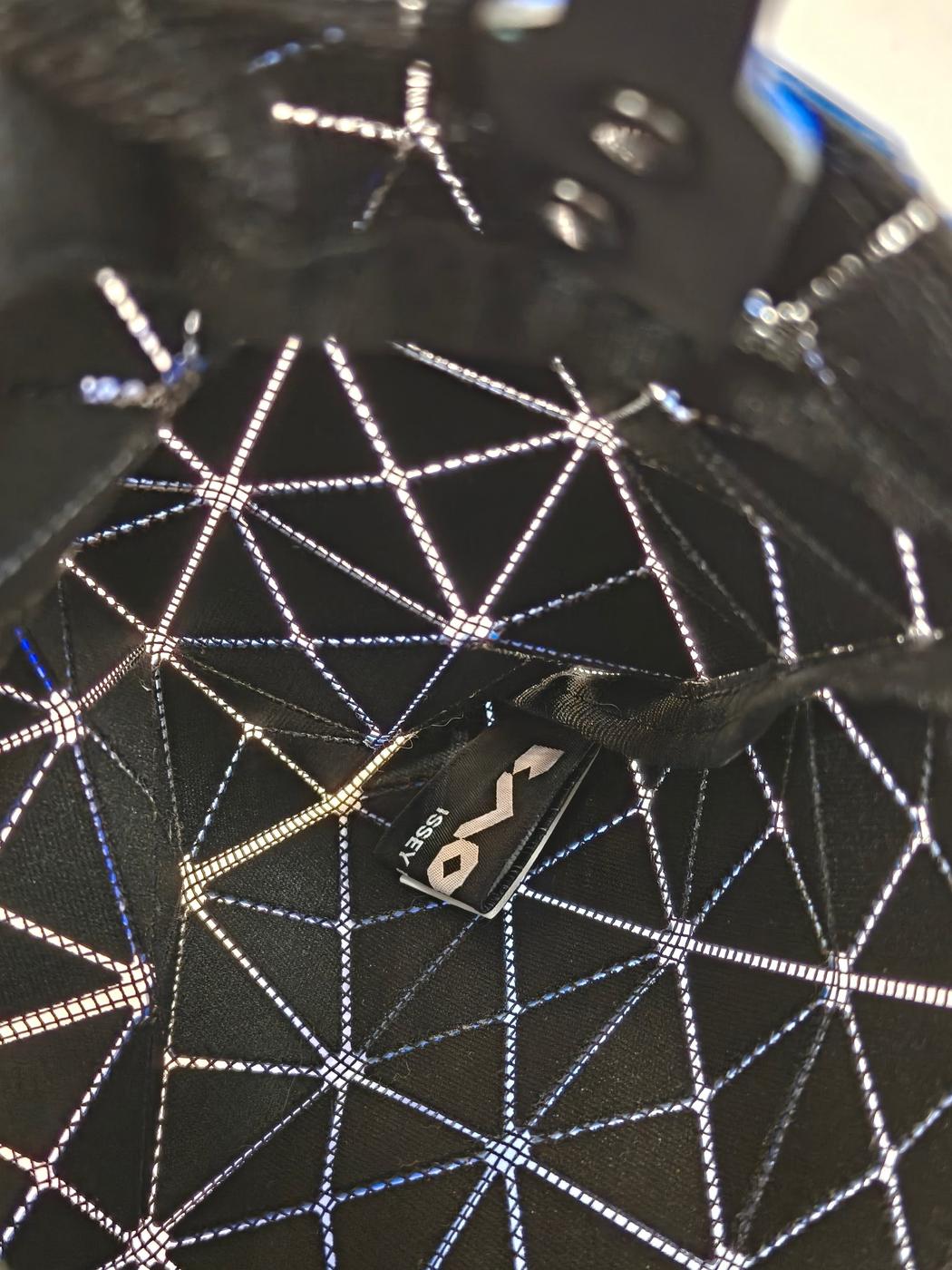 BAOBAO ISSEY MIYAKE バオバオ ハンドバッグ ミニバッグ 青 管理番号：10761